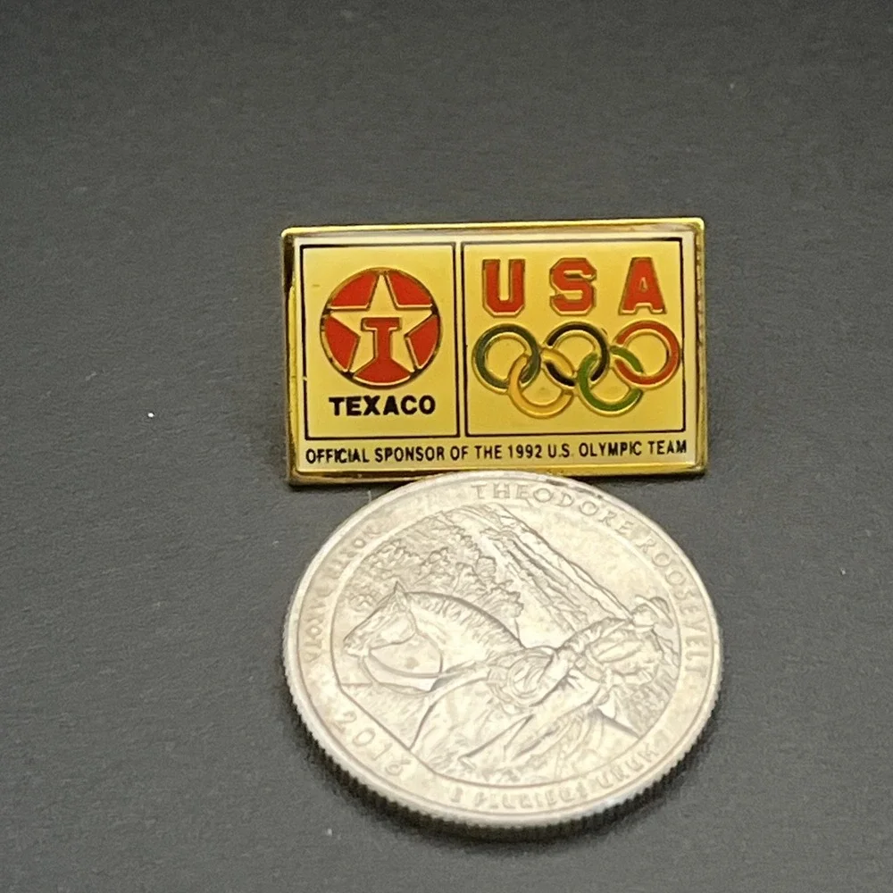 Vintage 1992 Barcelona Summer Olympics‎ Texaco Team USA Sponsor Lapel Hat Pin